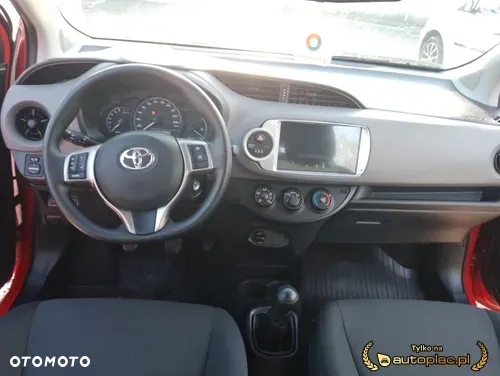 Toyota Yaris 1.0 Premium - 18