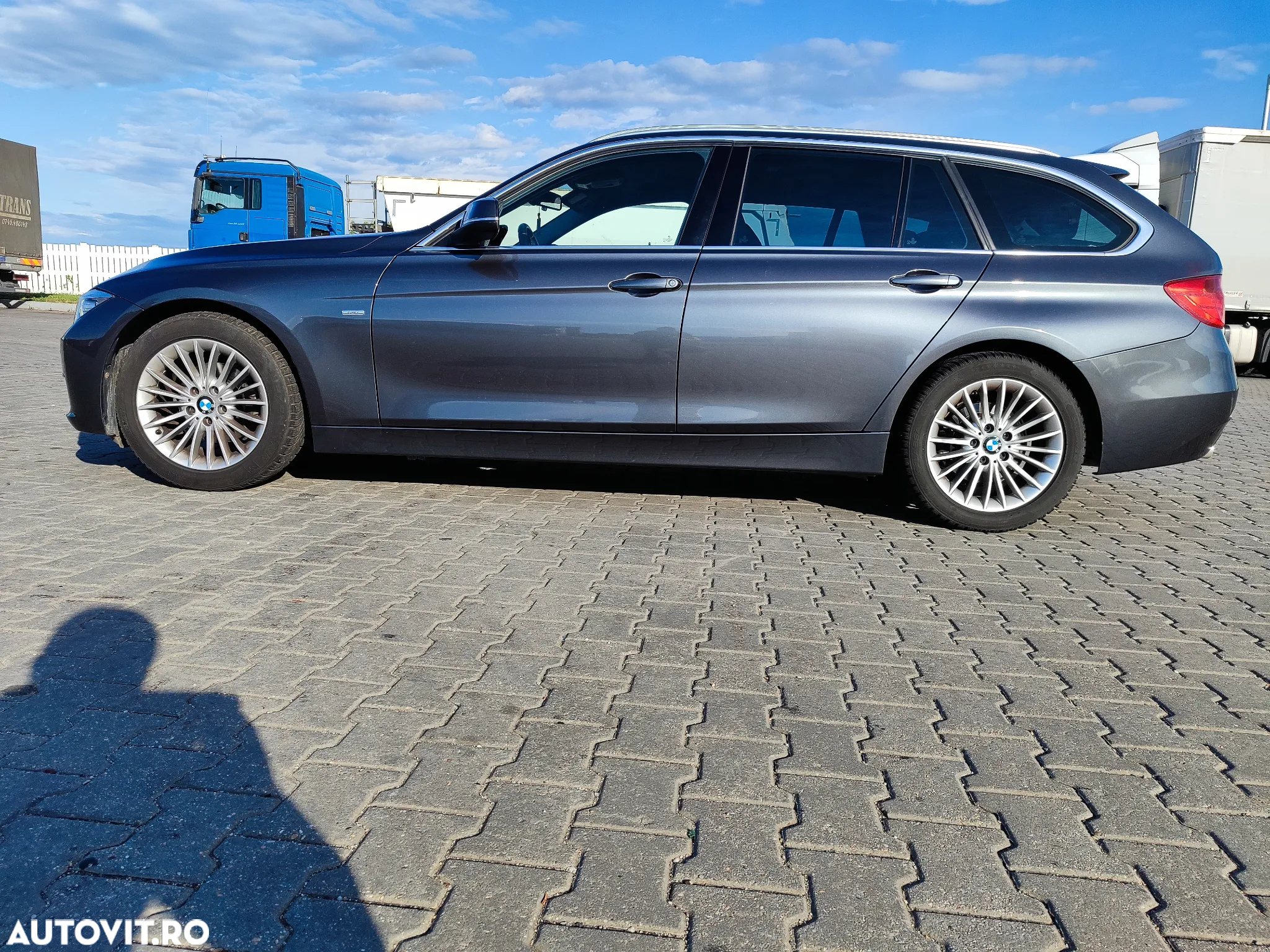 BMW Seria 3 316d Touring Aut. Luxury Line - 9