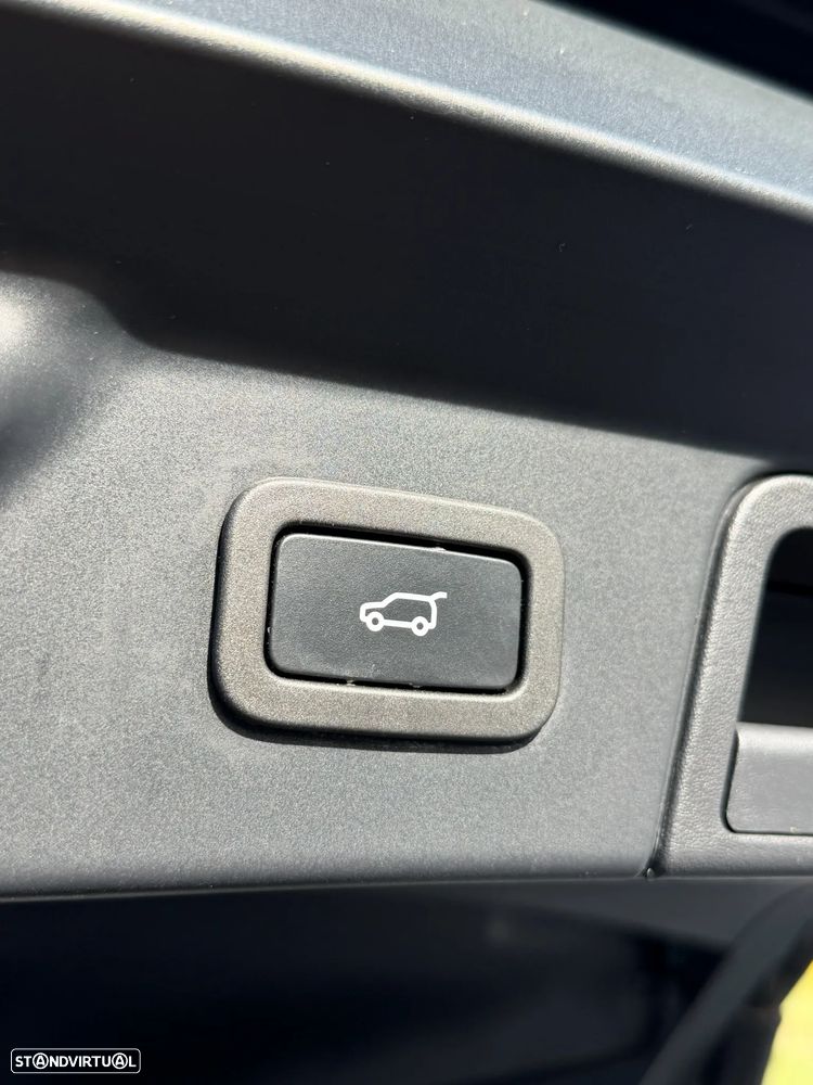 Land Rover Range Rover Velar 2.0 P400e AWD Dynamic SE - 24