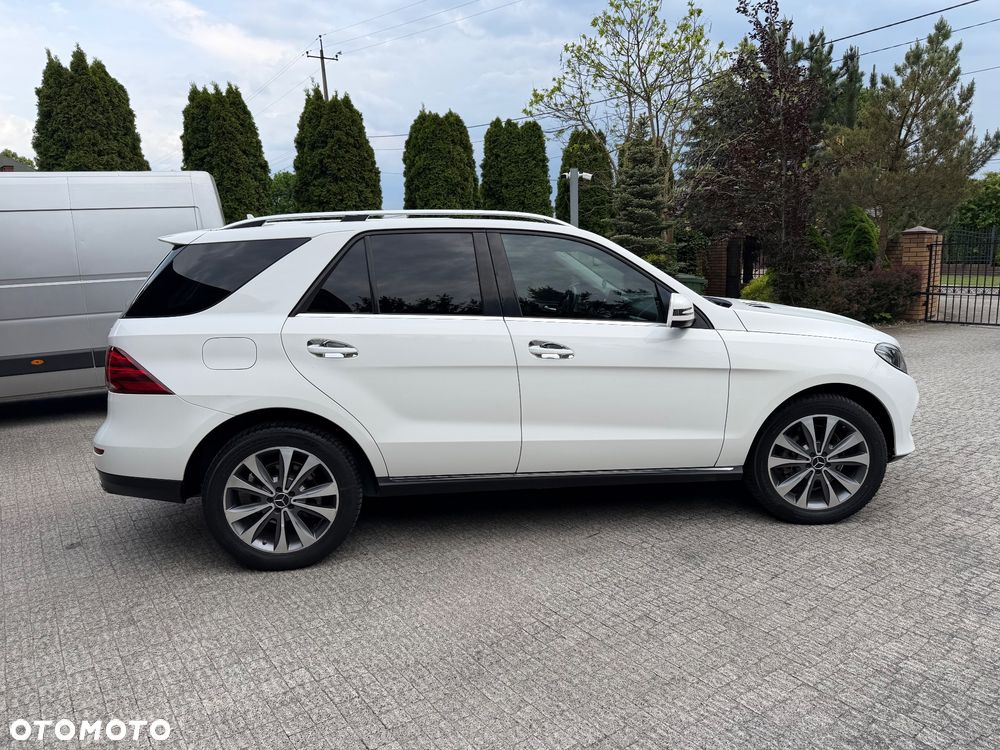 Mercedes-Benz GLE - 10