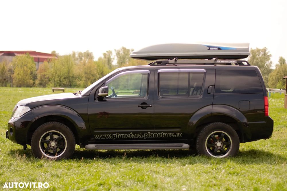 Nissan Pathfinder - 8