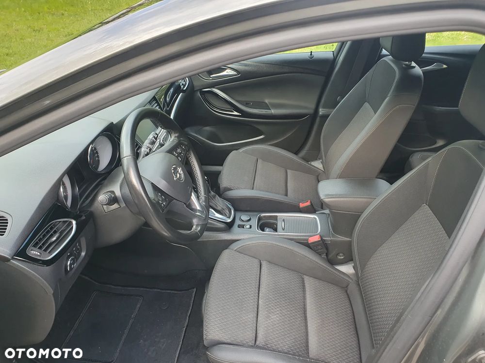 Opel Astra 1.4 T Dynamic S&S - 26