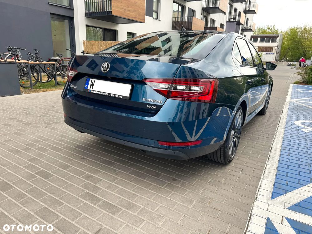 Skoda Superb 2.0 TDI SCR 4x4 L&K DSG - 7
