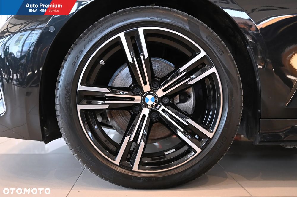 BMW Seria 3 320d xDrive mHEV - 22