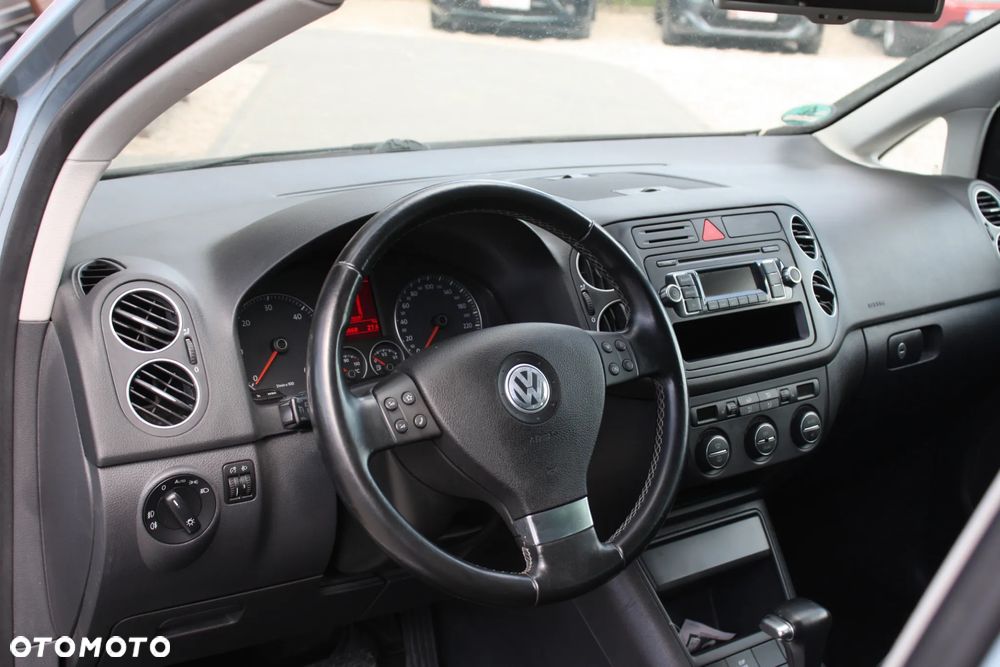 Volkswagen Golf Plus 1.9 TDI DPF DSG Comfortline - 19