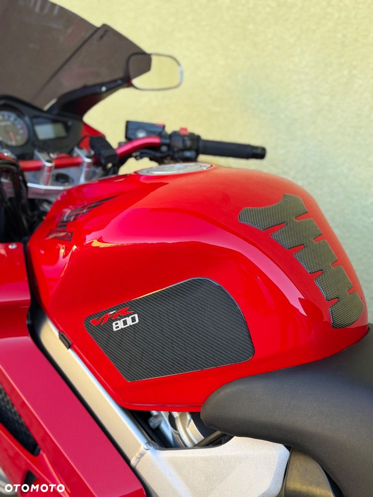 Honda VFR - 33