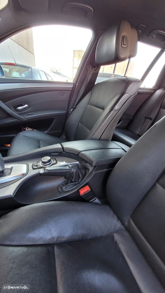 BMW 520 dA Touring - 23