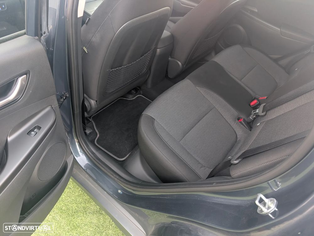 Hyundai Kauai EV 64 kWh Premium+LED - 12