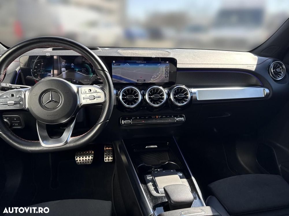 Mercedes-Benz EQB - 11