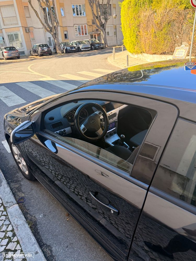 Opel Astra GTC 1.3 CDTI - 3