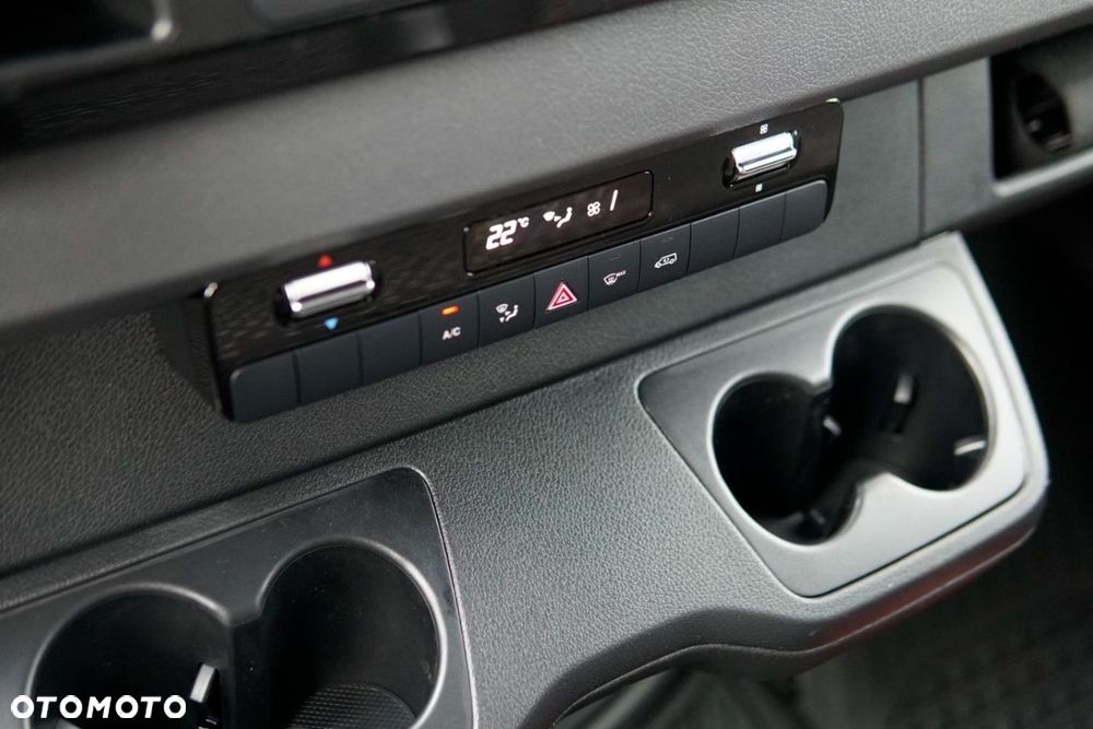 Mercedes-Benz Sprinter - 17