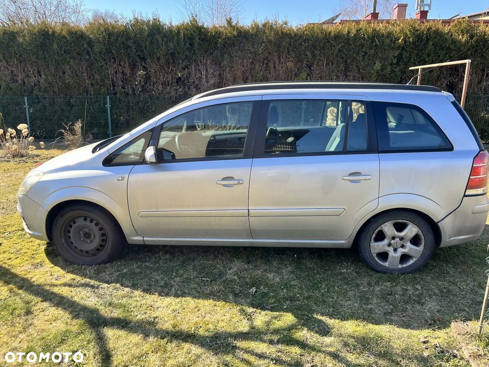 Opel Zafira 1.6 Enjoy - 4