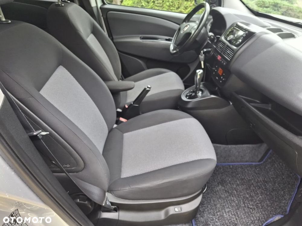 Fiat Doblo 1.6 16V Multijet Start&Stopp Dualogic Emotion Family - 15