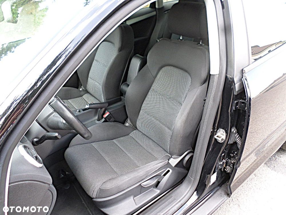 Audi A3 Sportback 2.0 TDI DPF Ambiente - 16