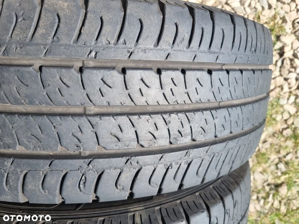 Opony Goodyear Ultragrip Cargo 215/65R15C 104T 2022r, 4x6mm db stan - 10