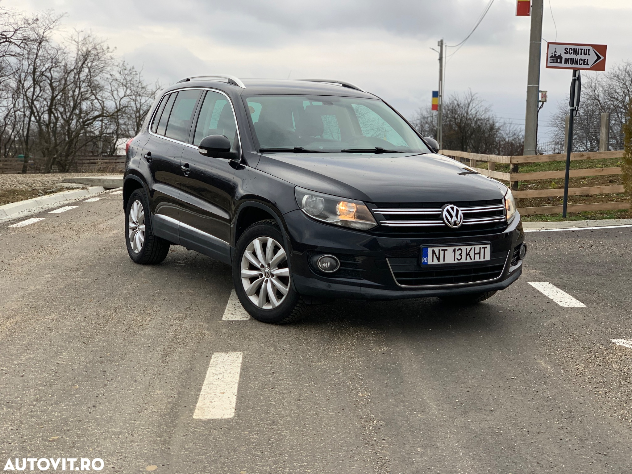 Volkswagen Tiguan - 12