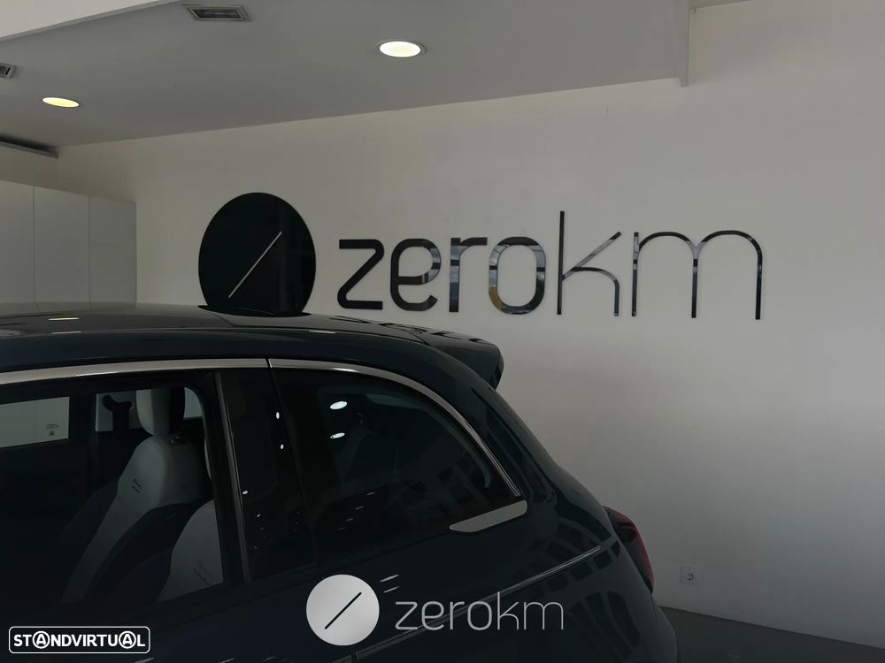 Fiat 500e 42kWh ICON — fotografia 11