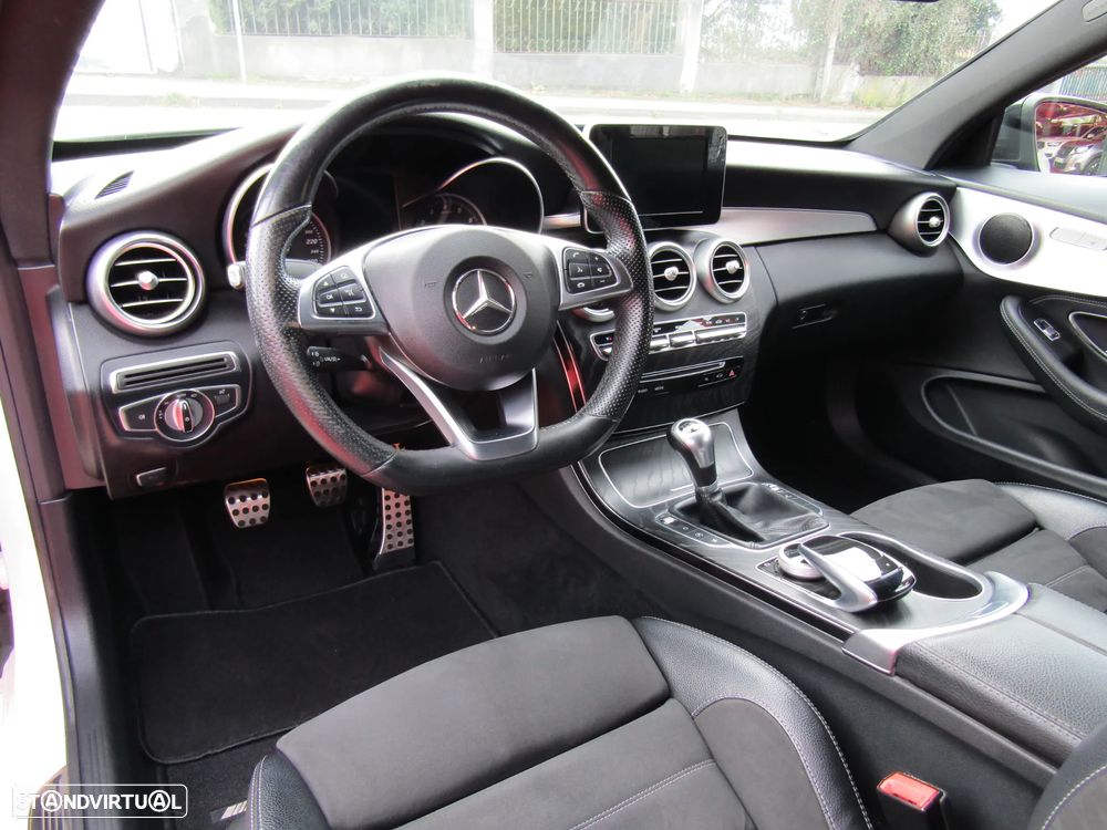 Mercedes-Benz C 180 AMG Line - 14