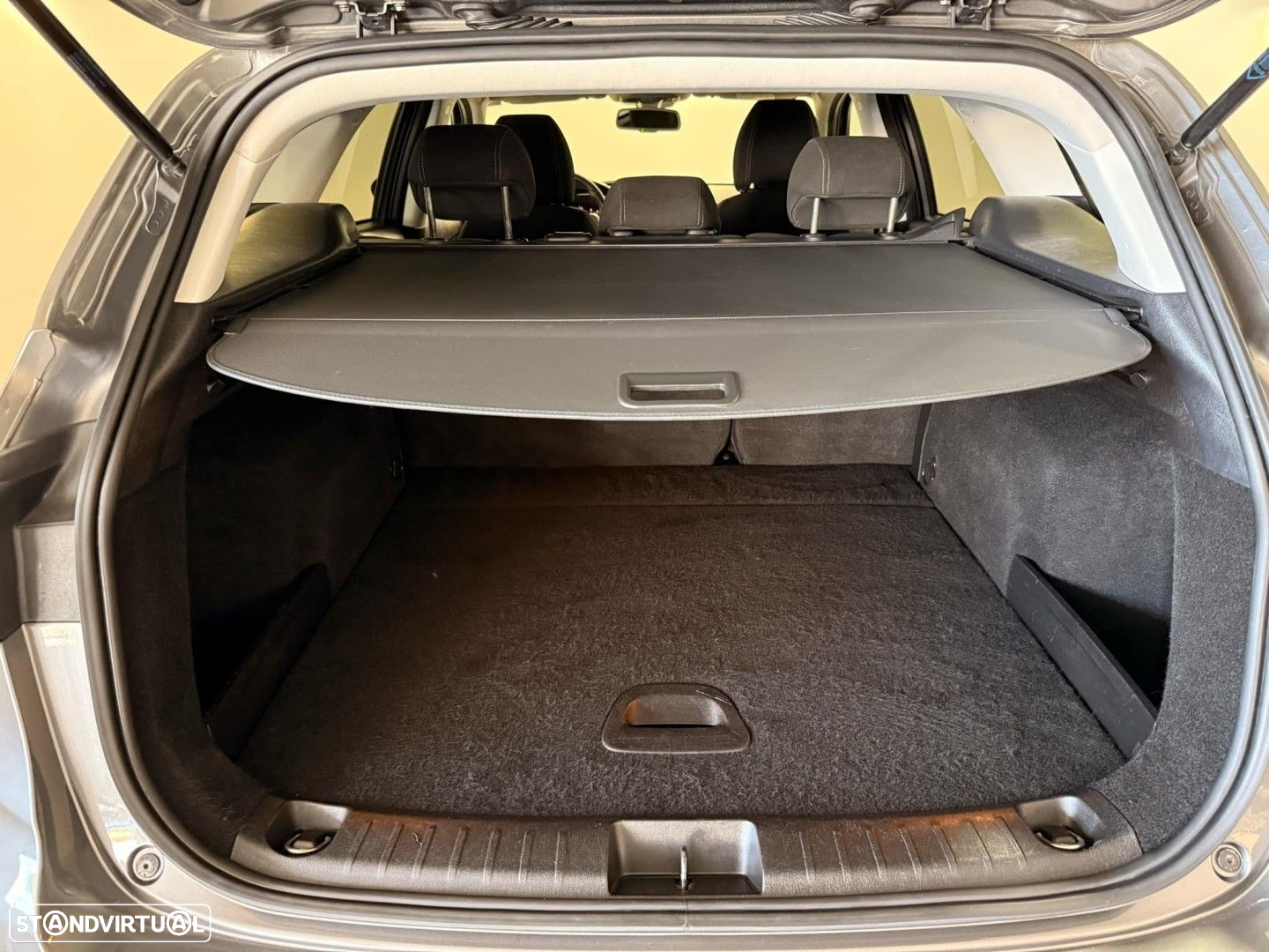 Fiat Tipo Station Wagon 1.6 M-Jet Lounge - 25