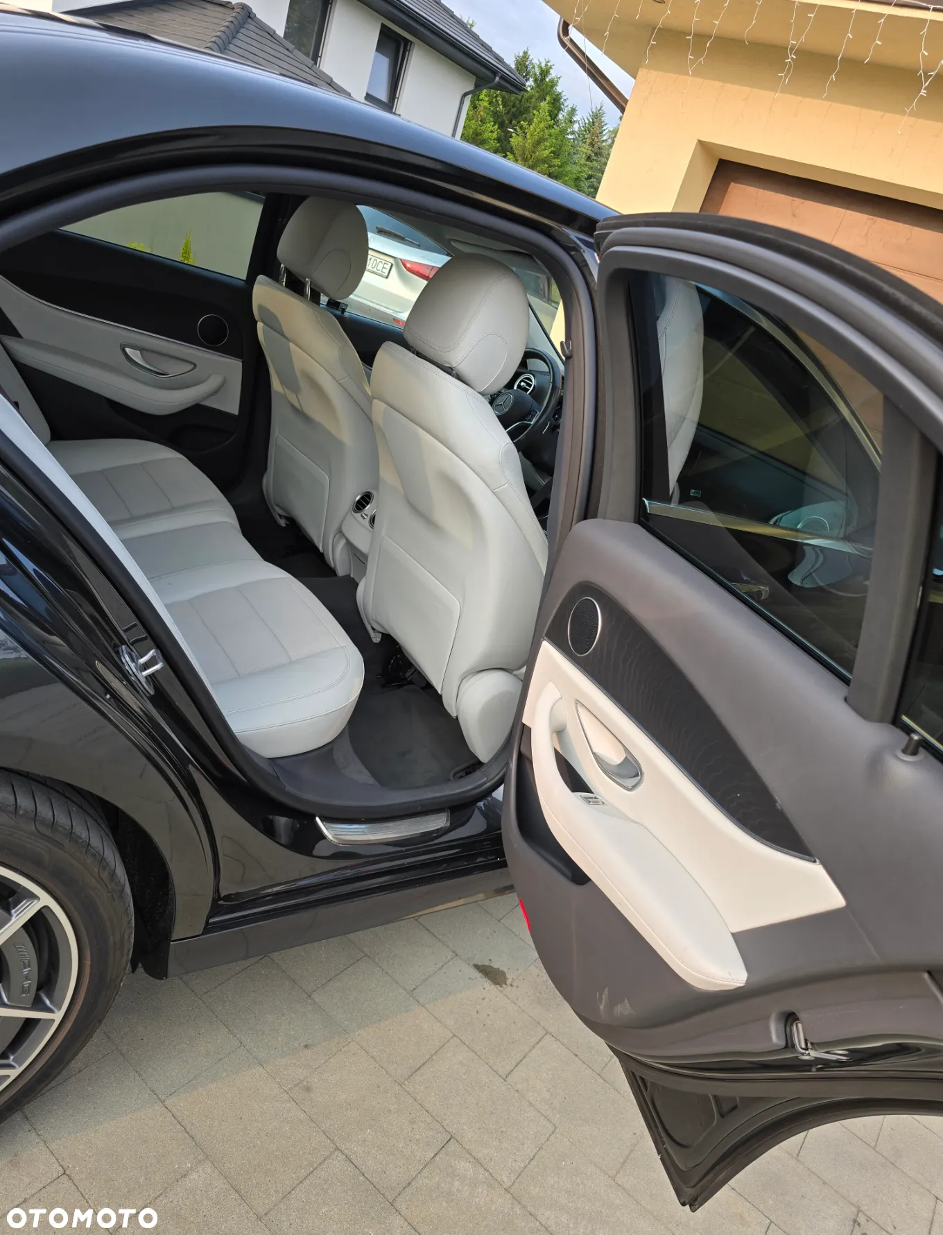 Mercedes-Benz Klasa E 300 de AMG/Avantgarde - 12