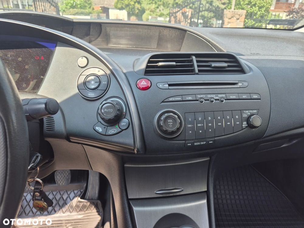 Honda Civic 1.4 Comfort - 14