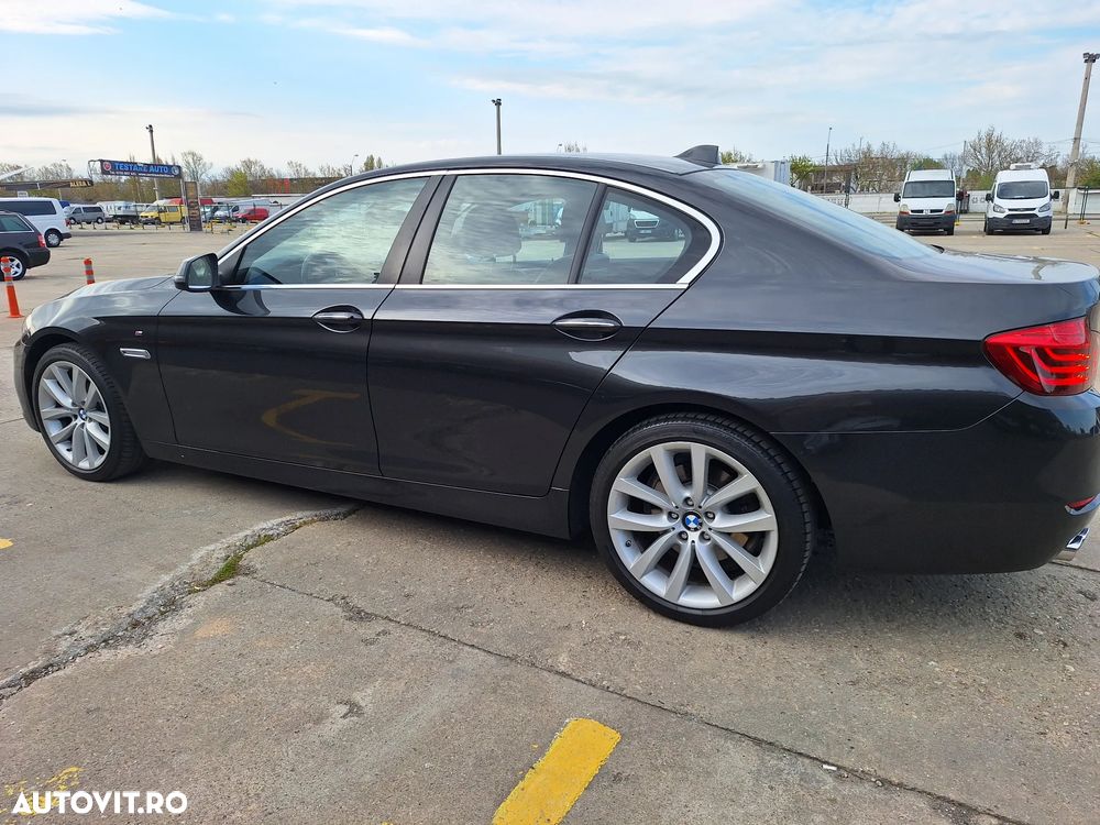 BMW Seria 5 520d Aut. - 12