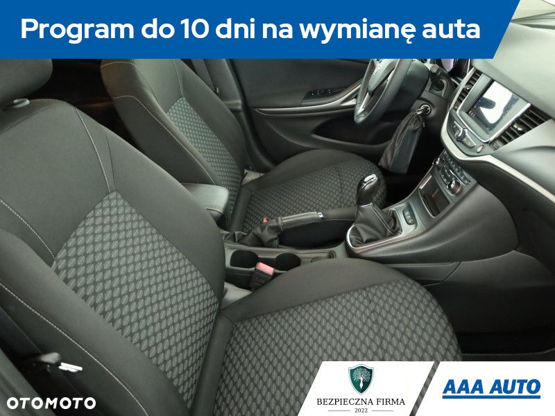 Opel Astra - 8
