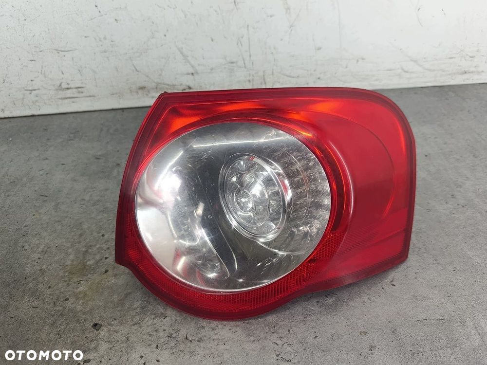 LAMPA TYLNA PRAWA VW PASSAT B6 3C9945096N KOMBI - 1