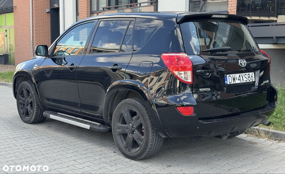 Toyota RAV4 - 3