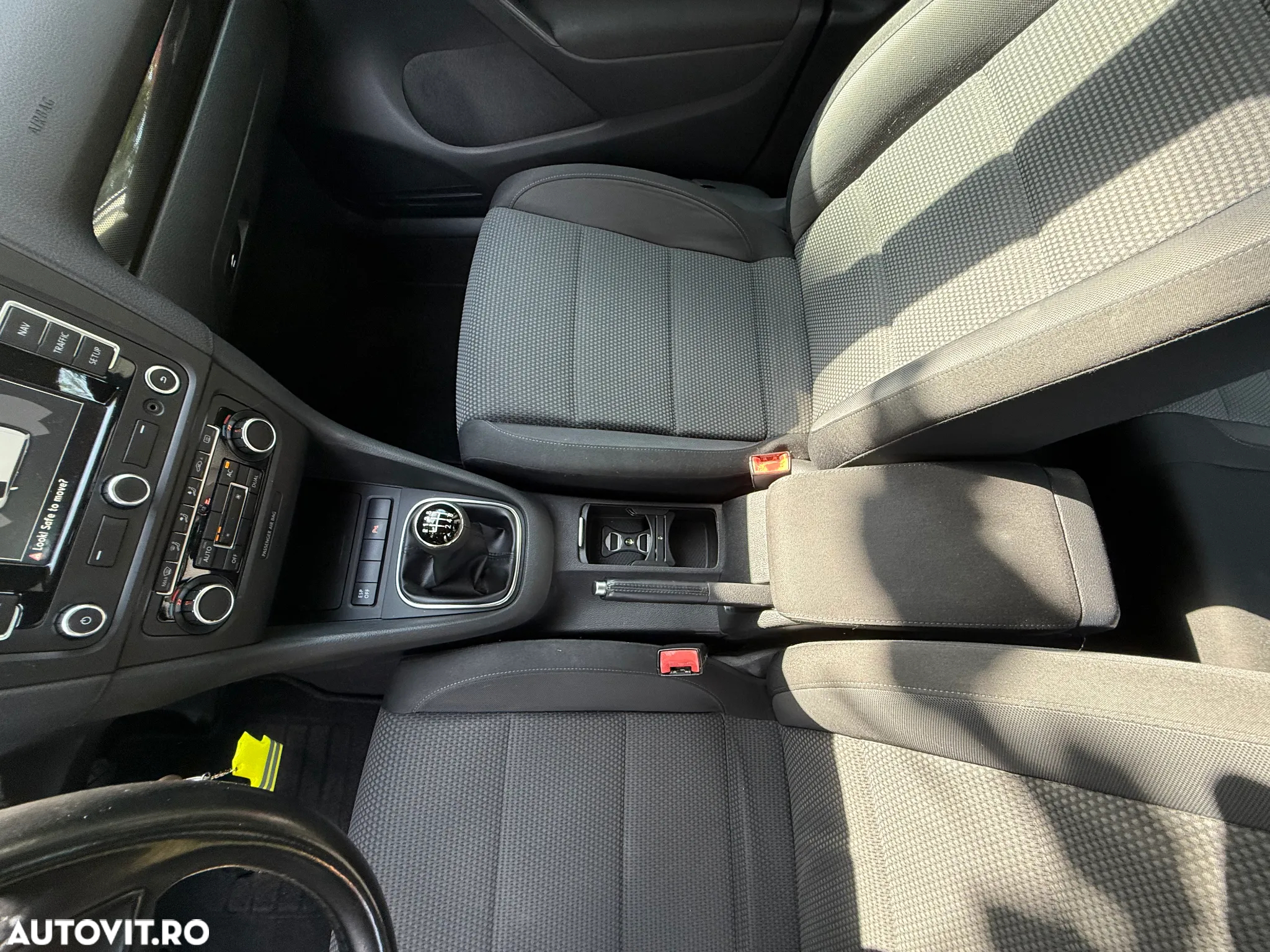 Volkswagen Golf - 11