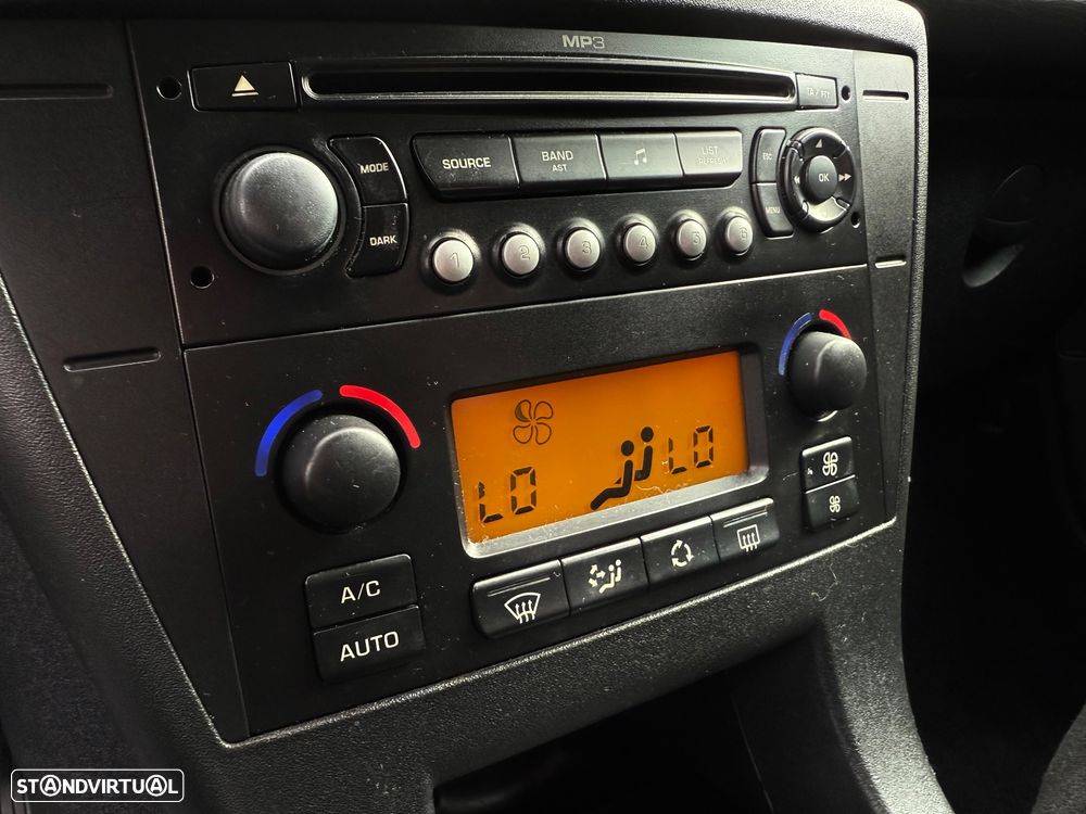 Citroën C4 1.6 HDi Exclusive - 14