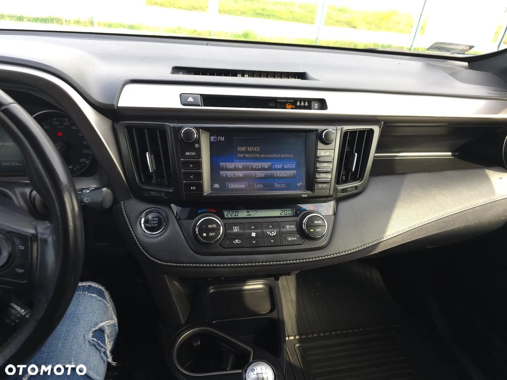 Toyota RAV4 2.0 Premium - 24