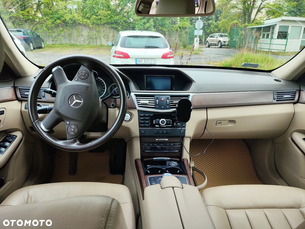 Mercedes-Benz Klasa E 350 CDI 4-Matic - 13