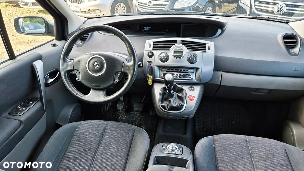 Renault Grand Scenic Gr 2.0 16V Privilege - 34