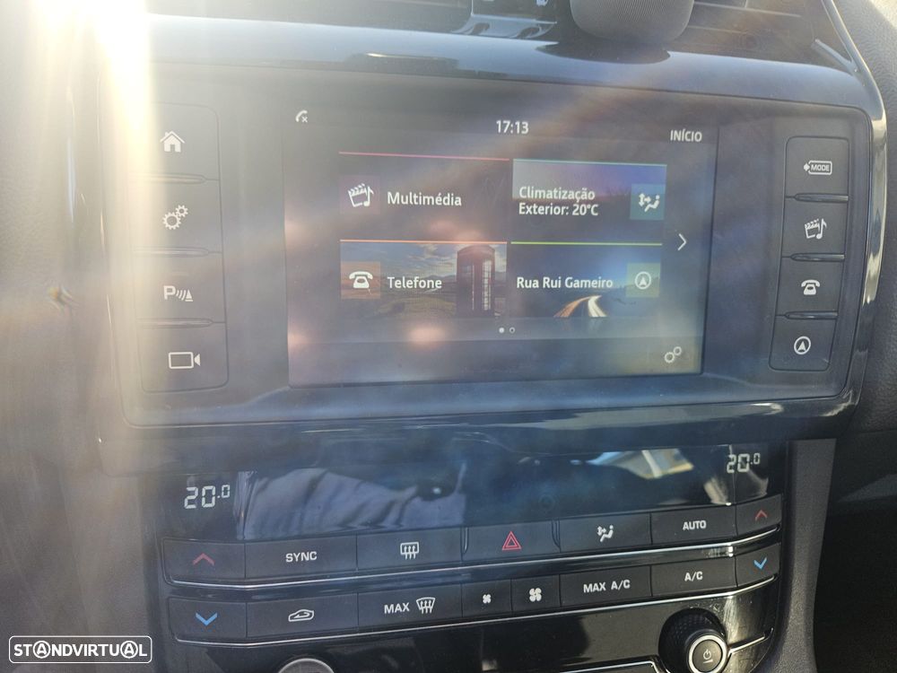 Jaguar F-Pace 2.0 i4D Pure - 12