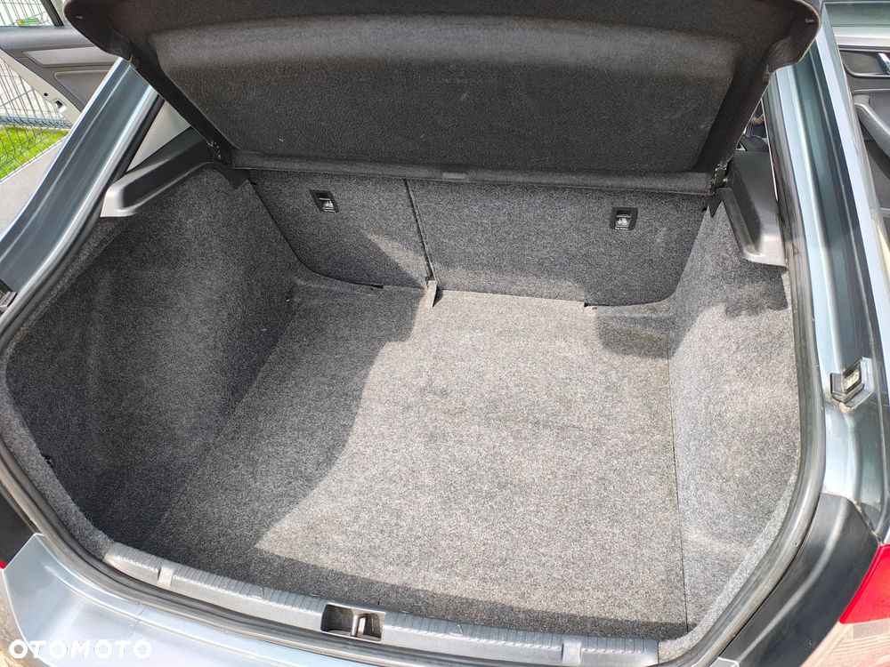 Skoda RAPID 1.2 TSI Ambition - 21