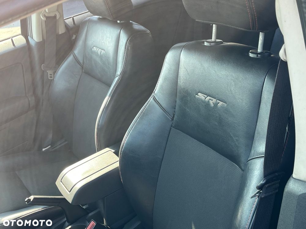 Dodge Caliber - 6