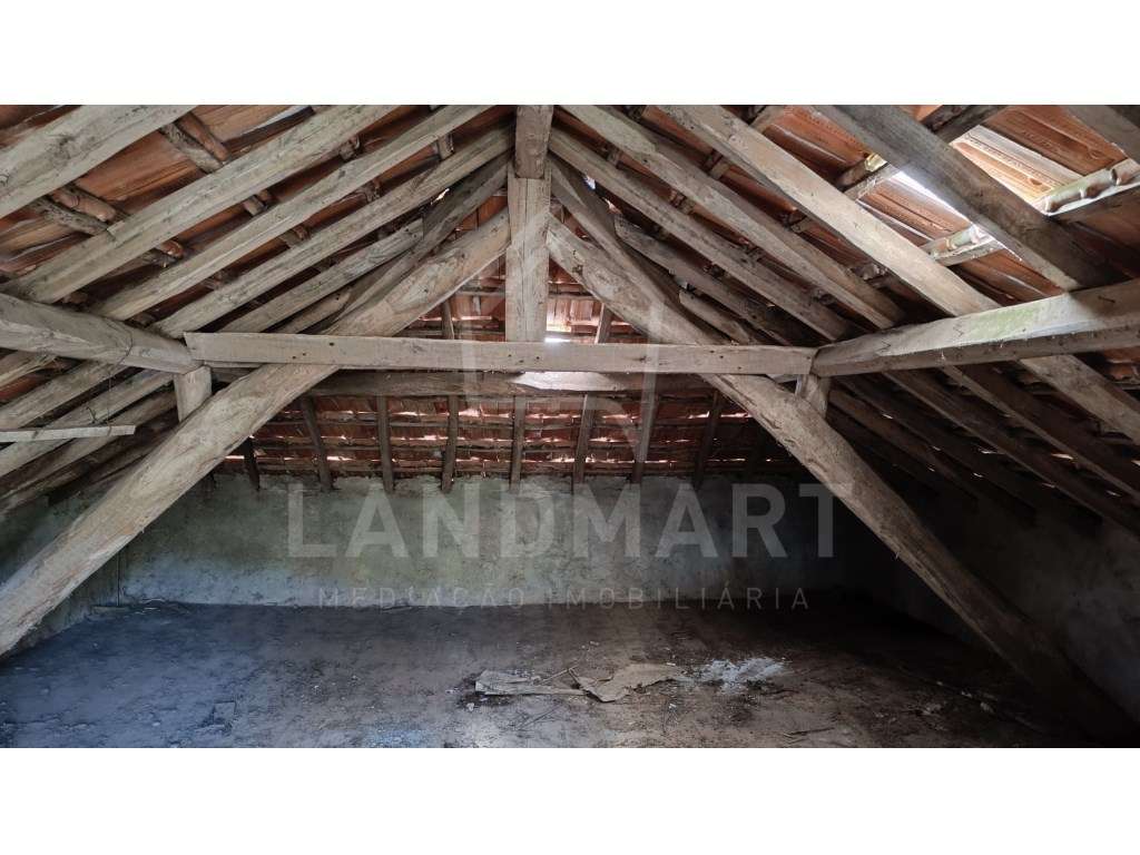 Moradia e Terreno, Vale Serrão - Alvorninha - Grande imagem: 5/9