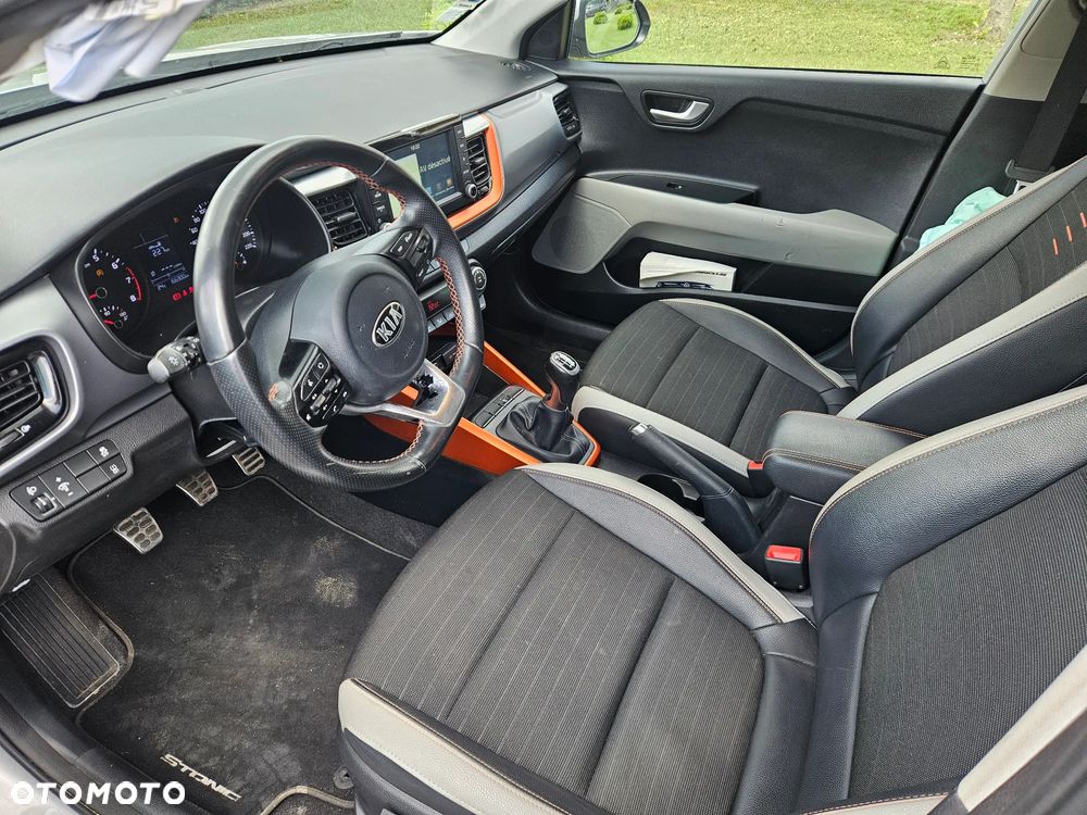 Kia Stonic - 16