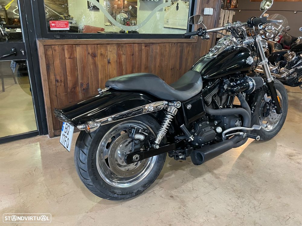 Harley-Davidson Dyna Fat Bob - 16