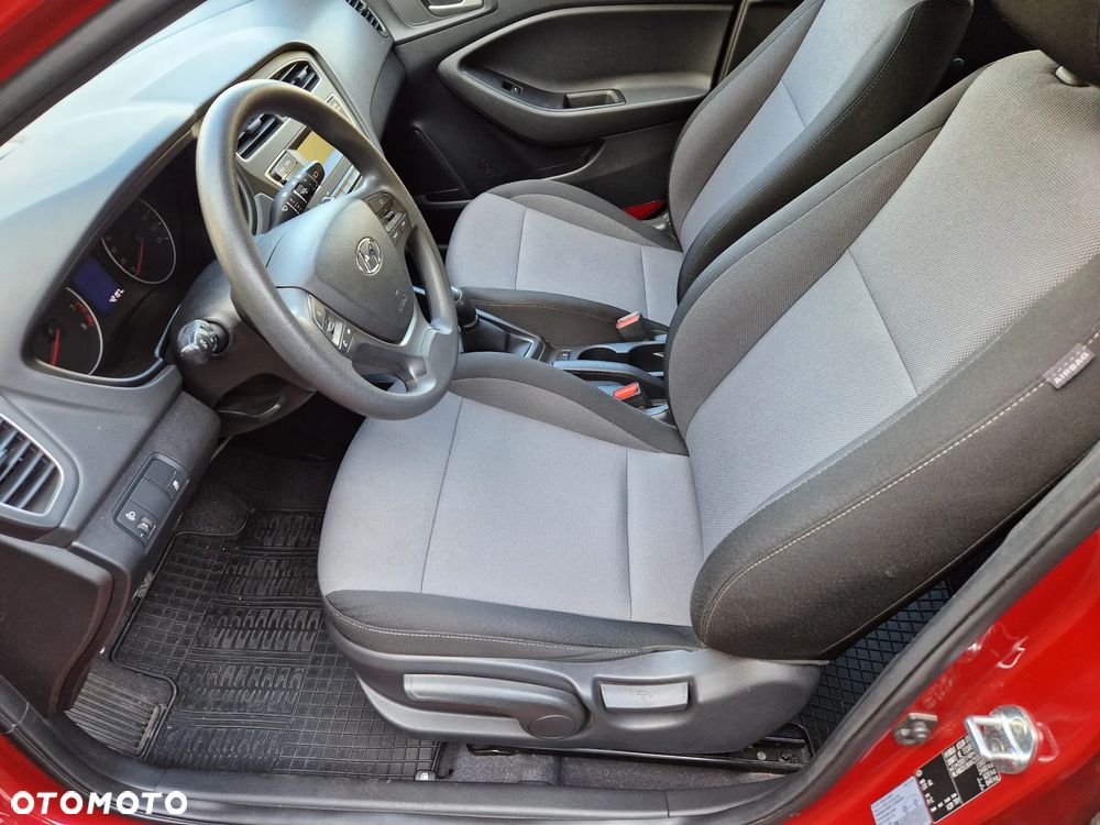 Hyundai i20 1.2 Classic + - 14