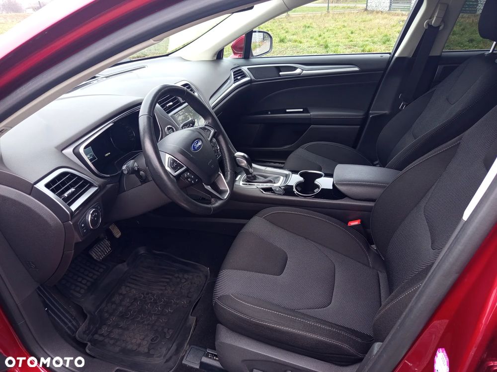 Ford Mondeo 2.0 TDCi Titanium PowerShift - 11