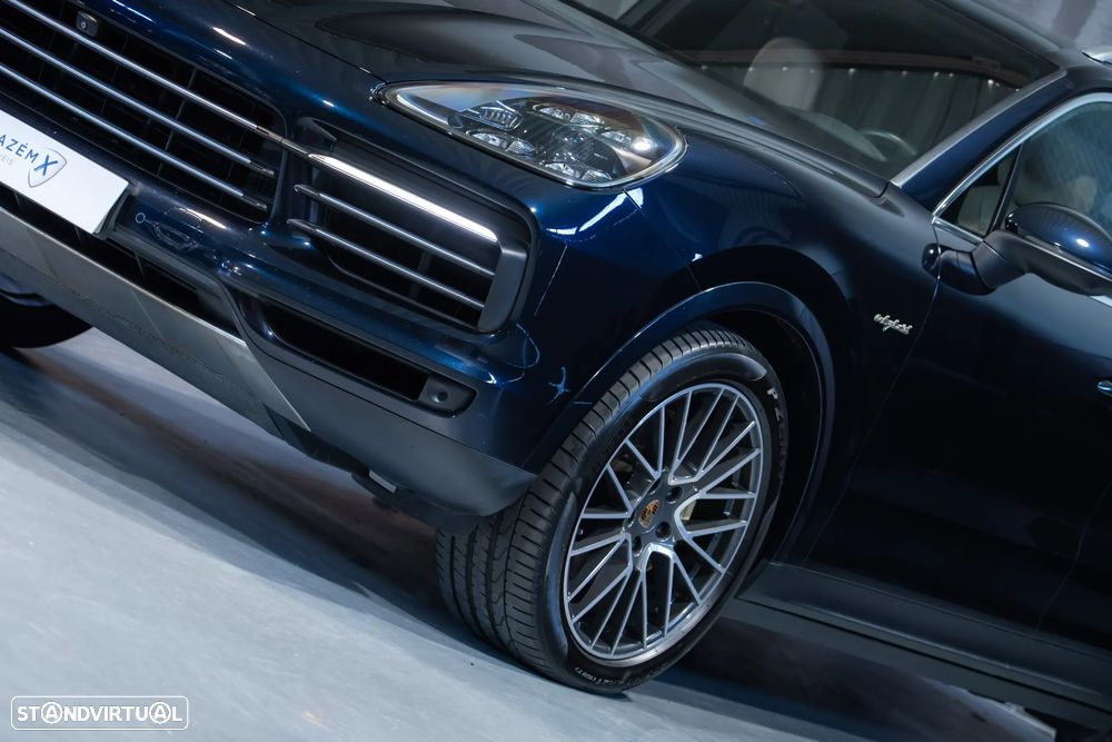 Porsche Cayenne E-Hybrid - 3