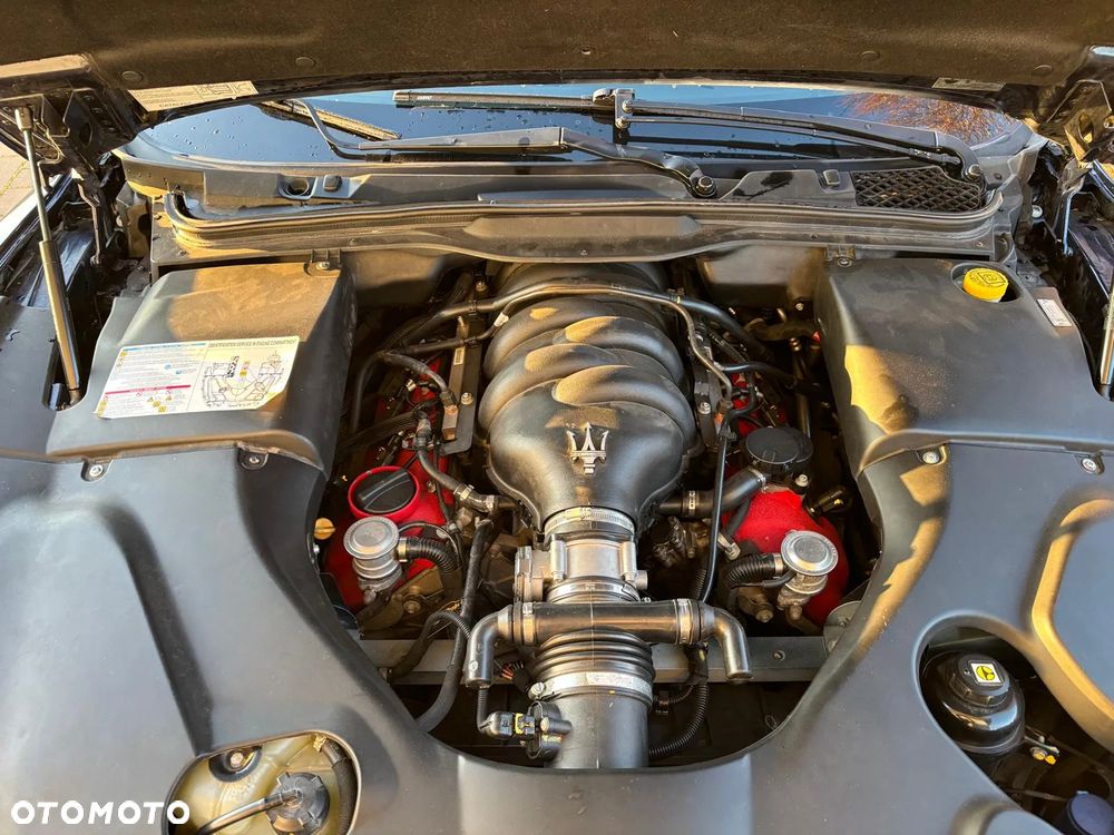 Maserati GranTurismo S - 13