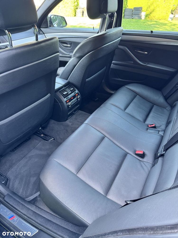 BMW Seria 5 M550d xDrive - 21