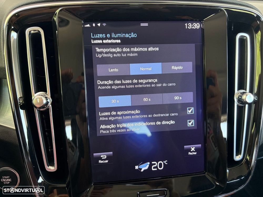 Volvo XC 40 2.0 D3 Momentum Plus - 34