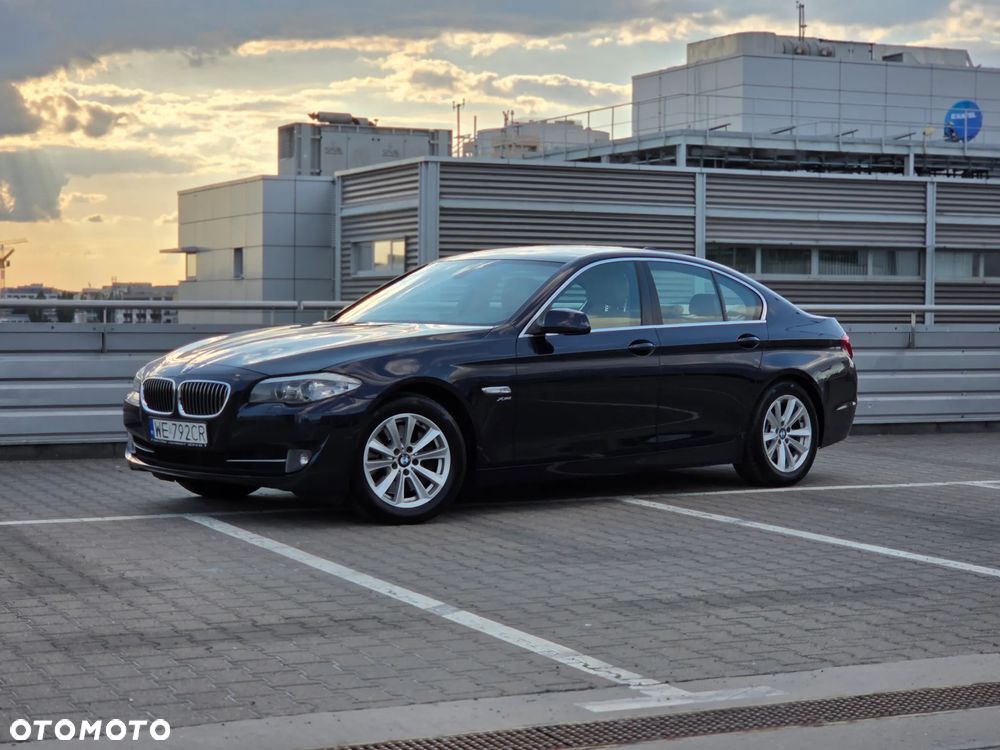BMW Seria 5 528i xDrive - 3