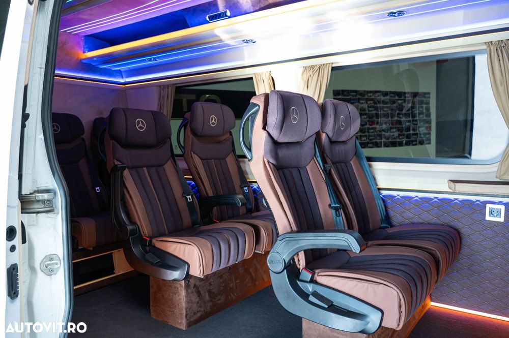 Mercedes-Benz Sprinter Long Custom - 16