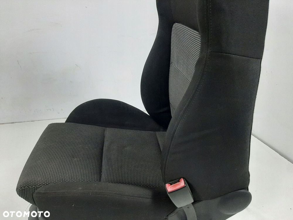 SEAT LEON 1.6 16V 04R FOTEL PRAWY KIEROWCY 1J4881106GK - 15