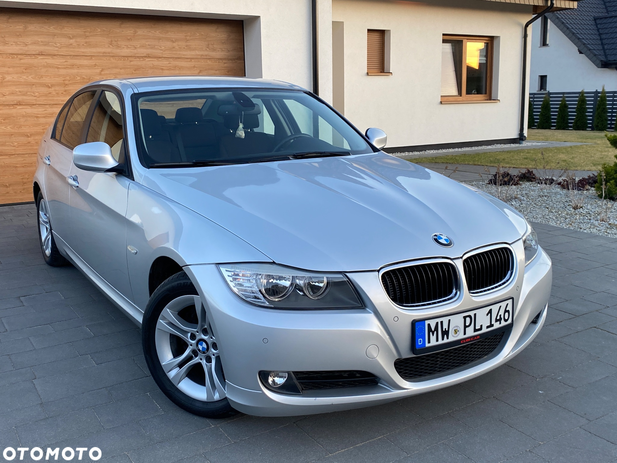 BMW Seria 3 318i Edition Sport - 2